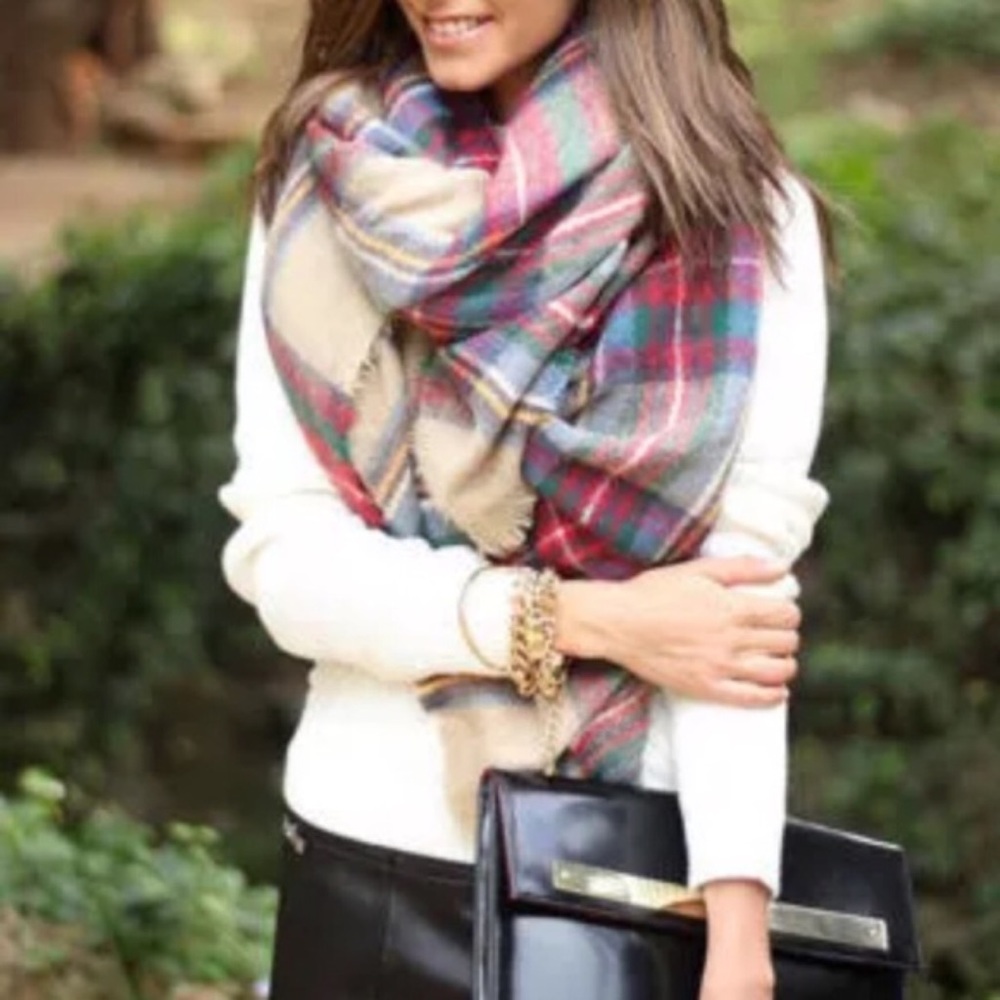 🍂TAN TARTAN PLAID BLANKET SCARF🍂